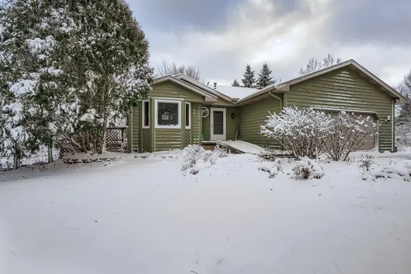 4460 222nd Avenue Nw, Oak Grove, MN 55303