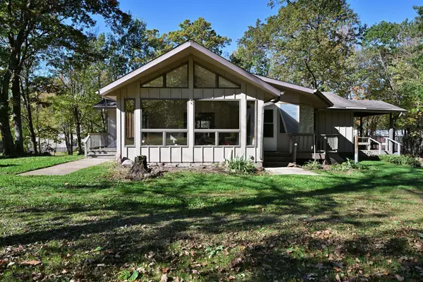 N9161 Shady Lane, Brooklyn, WI 54888