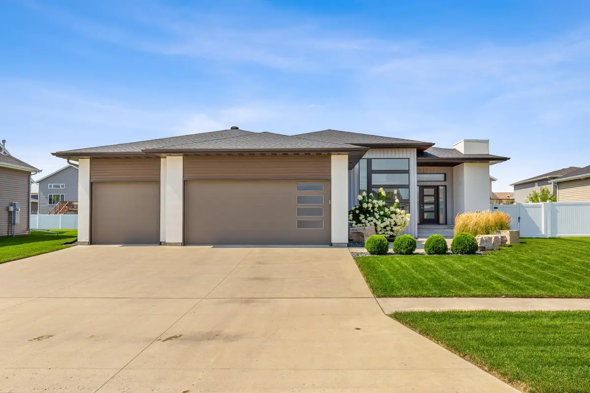 3676 Crimson Loop S, Fargo, ND 58104 - Image #1