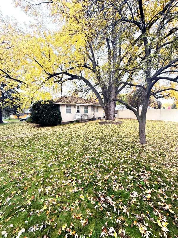 7459 Carmen Avenue, Inver Grove Heights, MN 55076