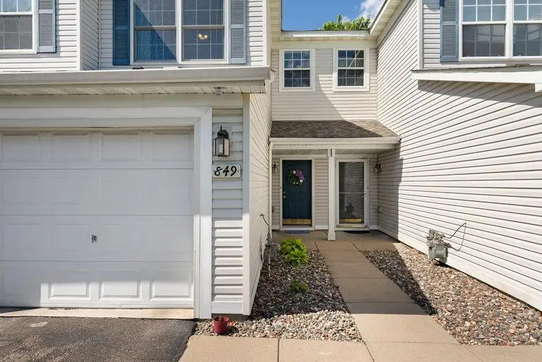 849 Providence Drive, Shakopee, MN 55379 - Image #2