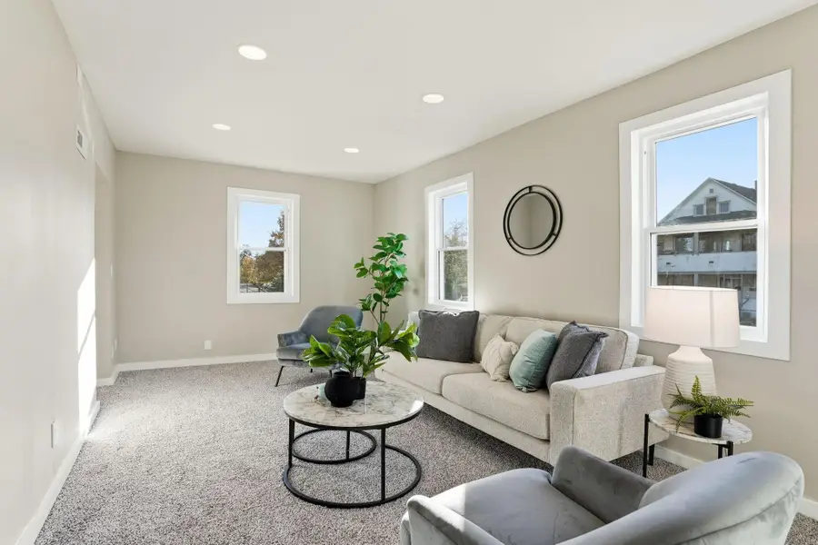 747 Buchanan Street Ne, Minneapolis, MN 55413 - Image #2