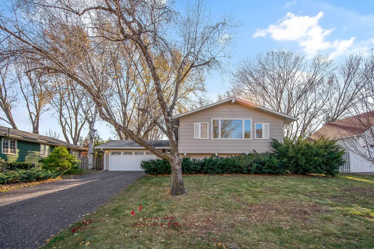 9117 34th Avenue N, New Hope, MN 55427 - Image #1