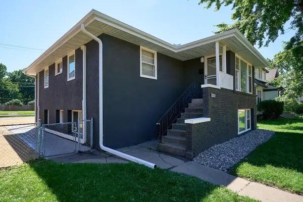 1284 Snelling Avenue N, Saint Paul, MN 55108