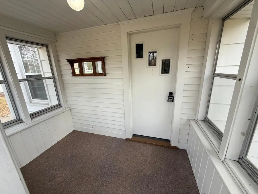 412 Angel Avenue Sw, Watertown, MN 55388 - Image #2