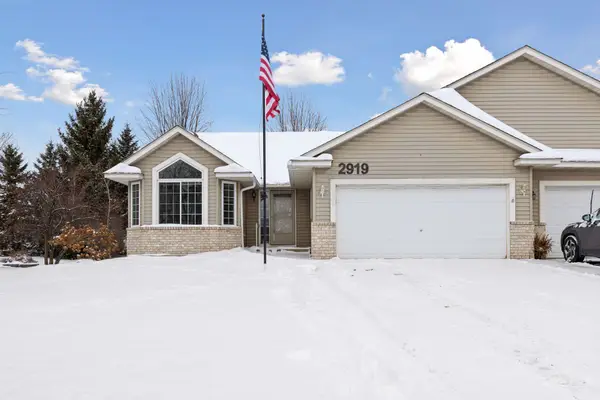 2919 Aldrich Trail, Woodbury, MN 55125