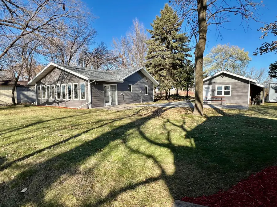 36885 Meadowbrook Road E, Ortonville, MN 56278 - Image #2