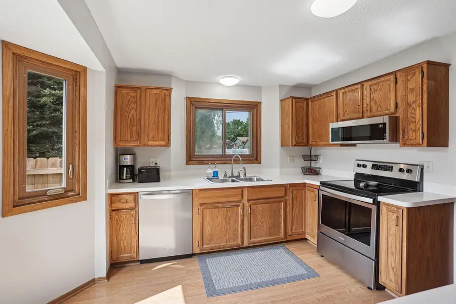 5860 Hodgson Road, Shoreview, MN 55126 - Image #2