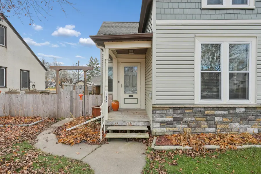 1052 Geranium Avenue E, Saint Paul, MN 55106 - Image #2