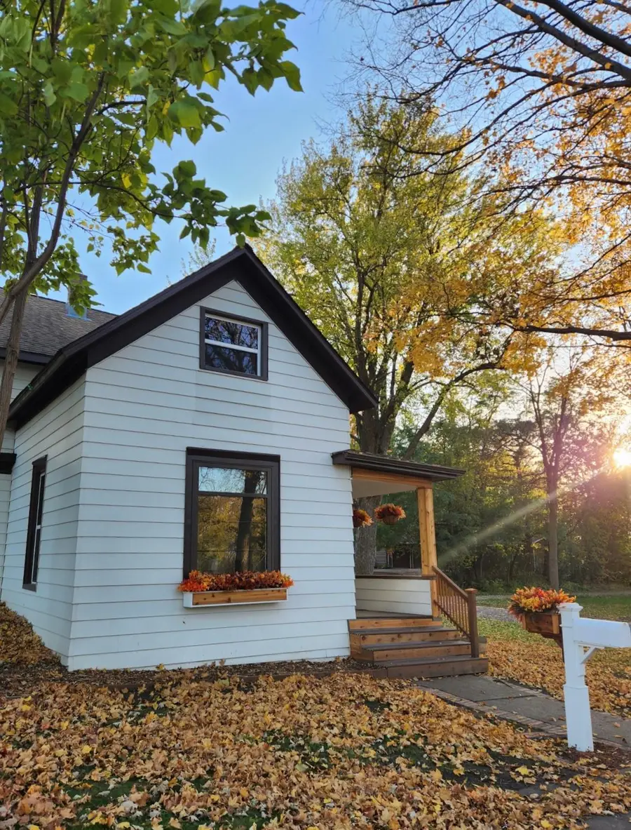 226 W Wyoming Street, Redwood Falls, MN 56283 - Image #2