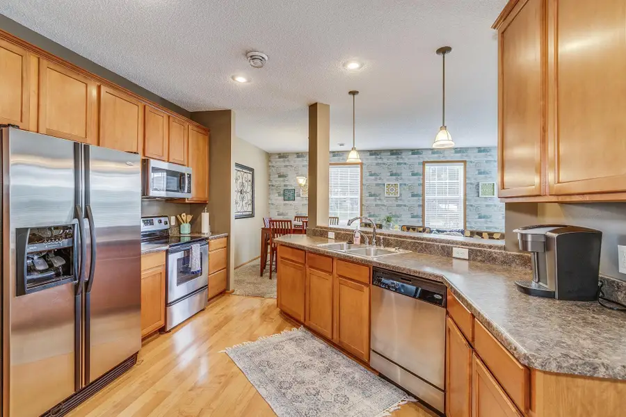 10808 Hawthorn Trail #A, Woodbury, MN 55129 - Image #2