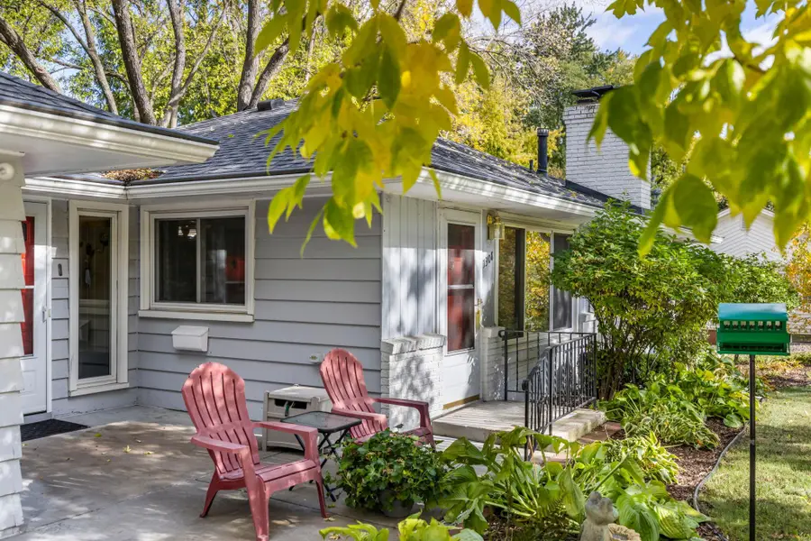 11308 Oakvale Road N, Minnetonka, MN 55305 - Image #3