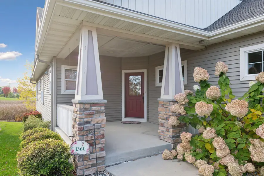 1360 Shadywood Lane, Waconia, MN 55387 - Image #2