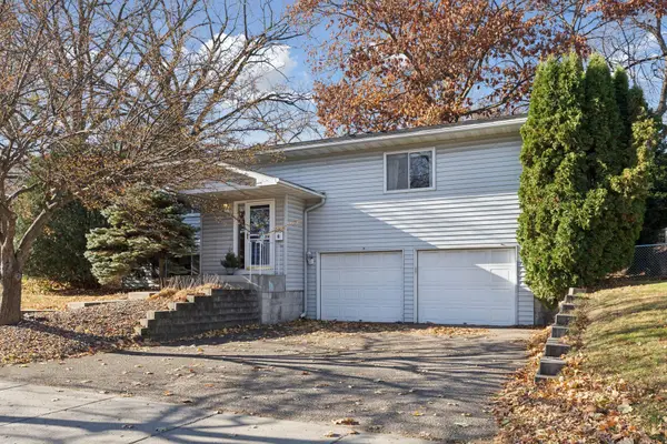 1213 Smith Avenue S, West Saint Paul, MN 55118