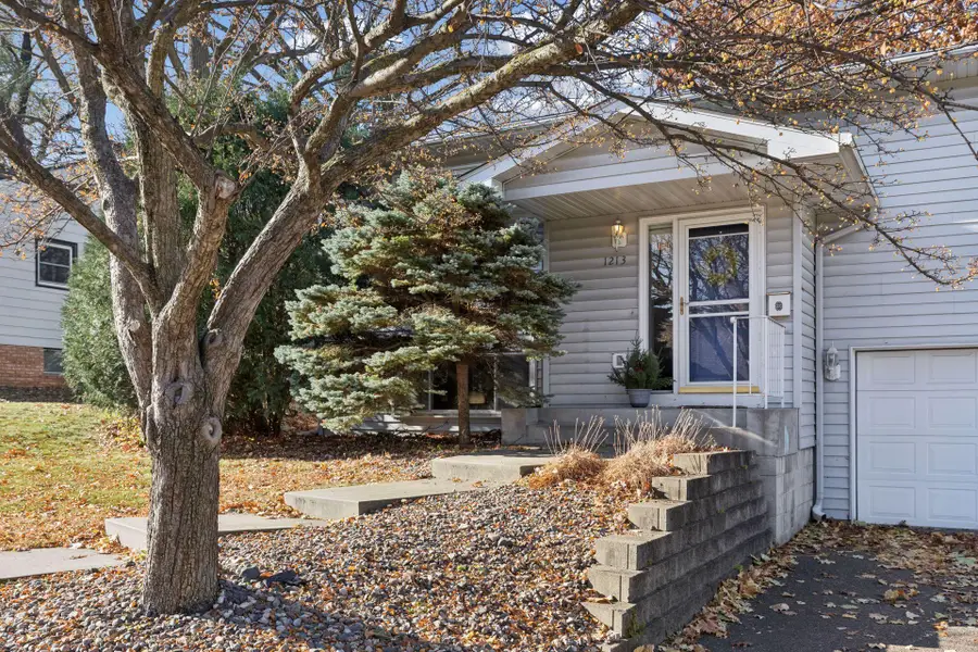 1213 Smith Avenue S, West Saint Paul, MN 55118 - Image #3