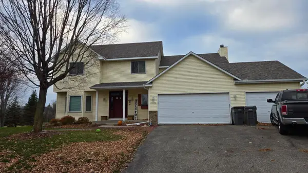 1412 Honeysuckle Lane, Waconia, MN 55387