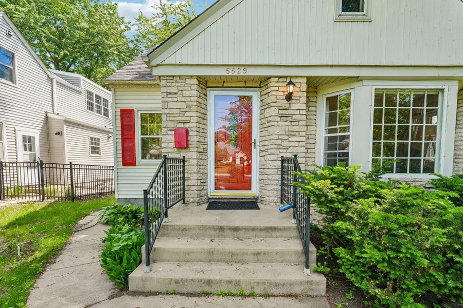 5529 Queen Avenue S, Minneapolis, MN 55410 - #2