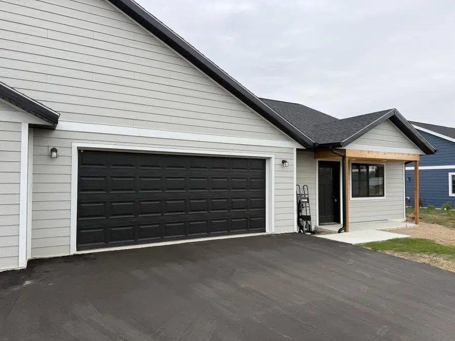 6809 Hamilton Park Nw #11, Bemidji, MN 56601 - Image #2