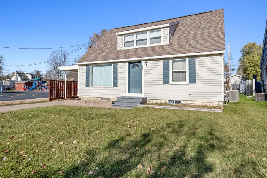 616 E Sarnia Street, Winona, MN 55987 - Image #3