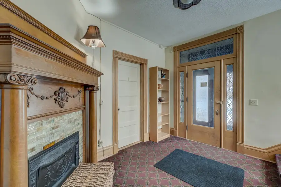 1913 Carroll Avenue, Saint Paul, MN 55104 - Image #2