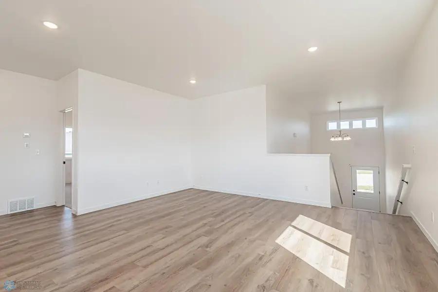 1522 6th Avenue Ne, Dilworth, MN 56529 - Image #2