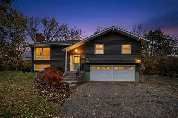 6170 Carleda Way, Inver Grove Heights, MN 55076