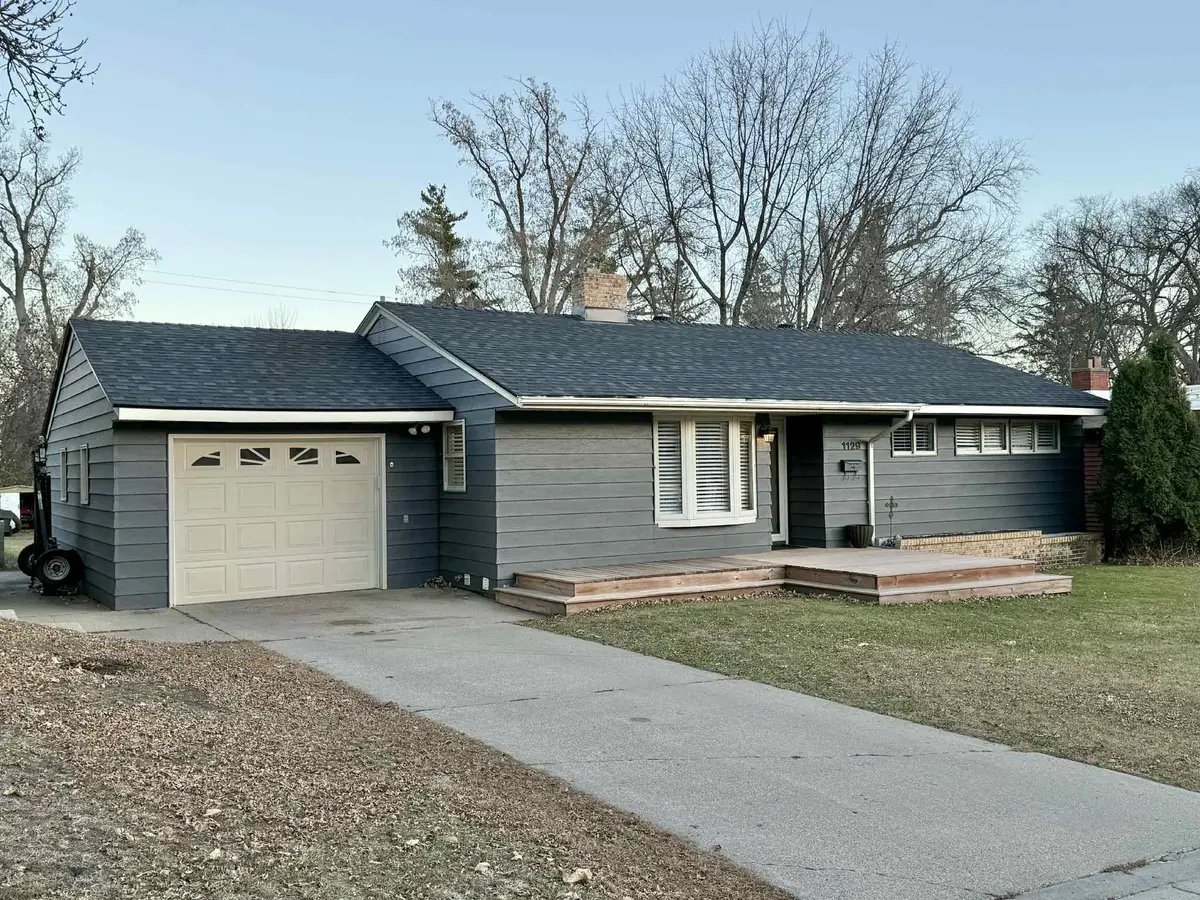 1129 Minnesota Avenue, Detroit Lakes, MN 56501 - Image #1