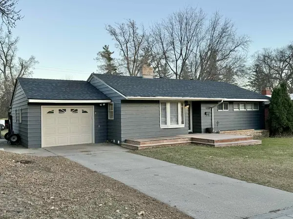 1129 Minnesota Avenue, Detroit Lakes, MN 56501