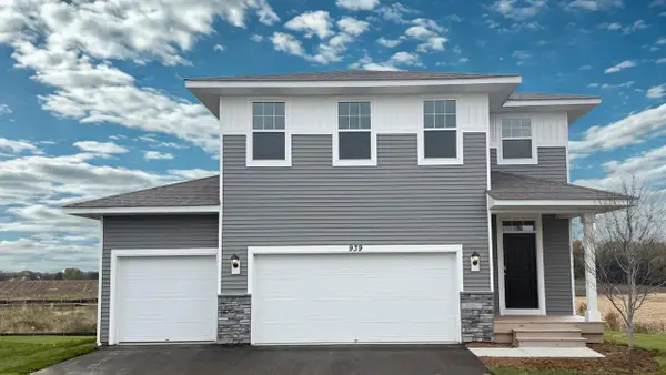 939 Redfield Circle, Delano, MN 55328