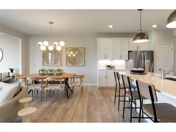 17942 Genoa Drive, Lakeville, MN 55044