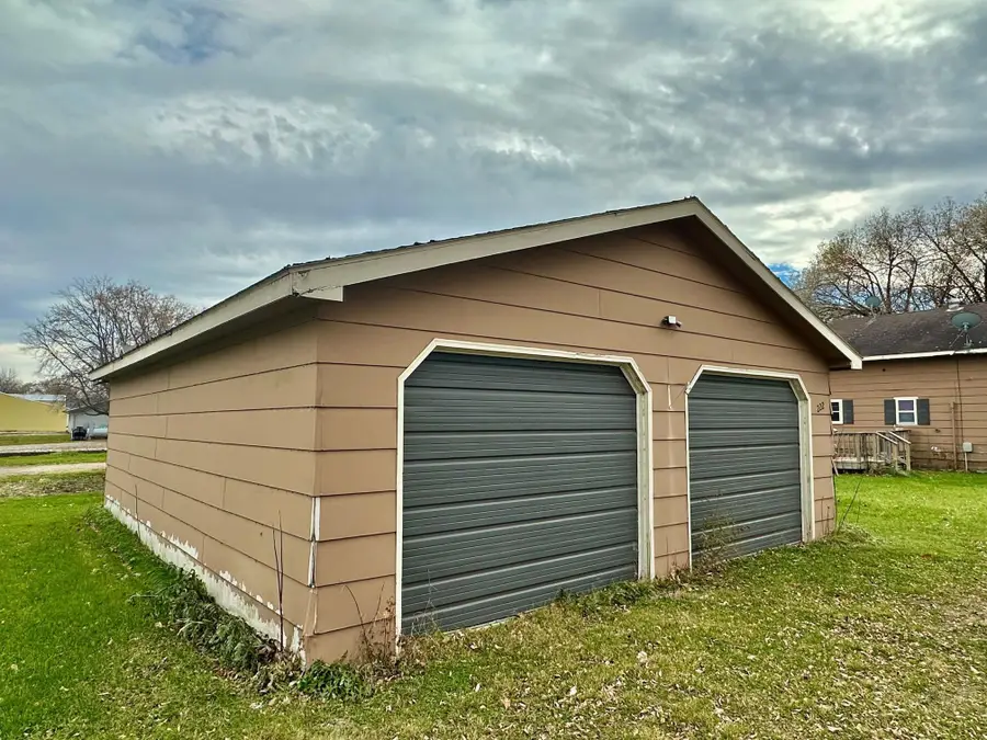 222 W Woodrow Street, Grygla, MN 56727 - Image #3