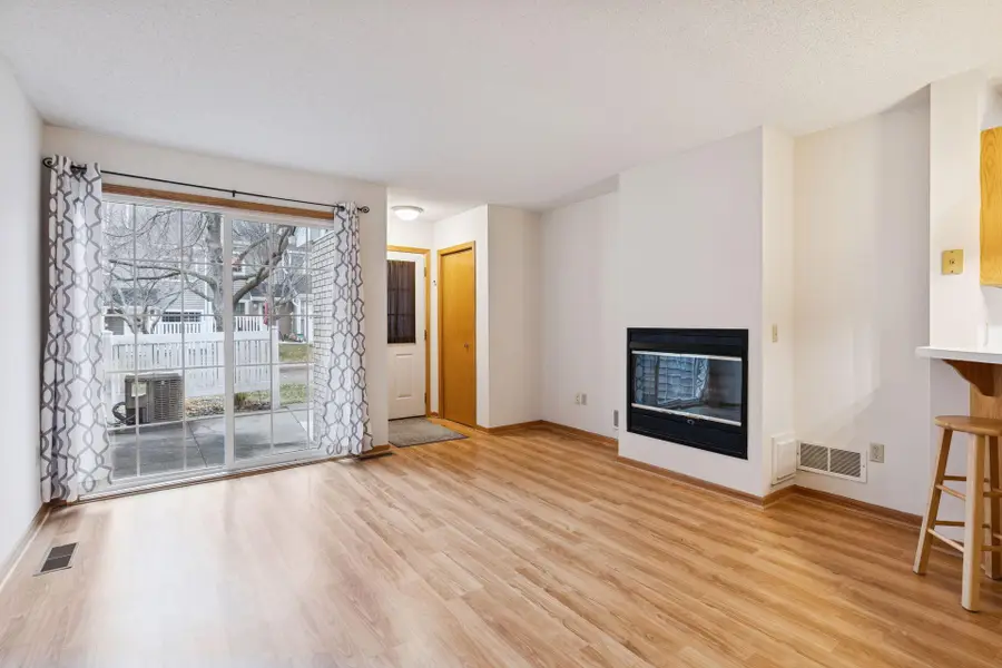 8404 Copperfield Way #101, Inver Grove Heights, MN 55076 - Image #3