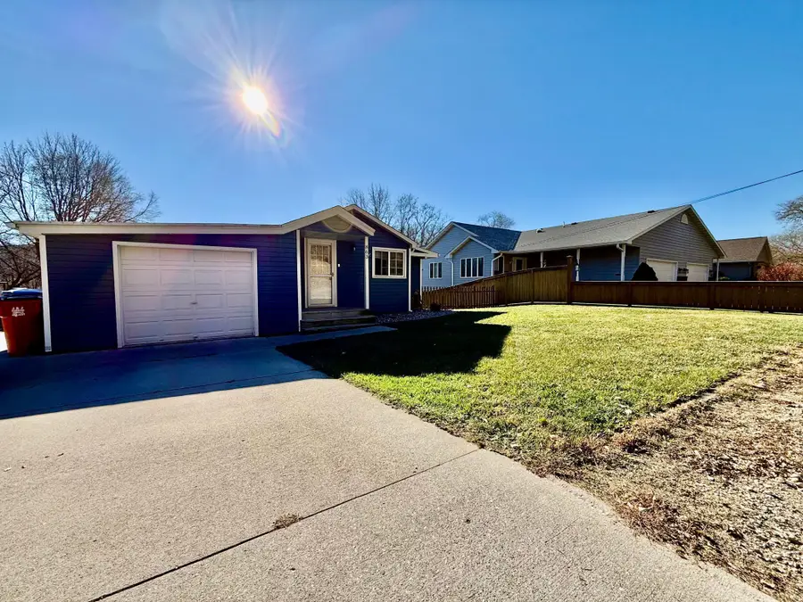 863 W Burns Valley Road, Winona, MN 55987 - Image #2