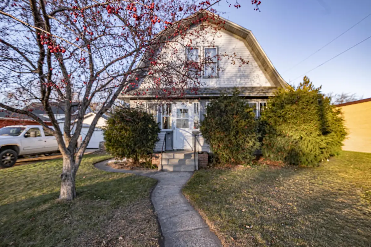 16 W Park Street, New York Mills, MN 56567 - Image #1