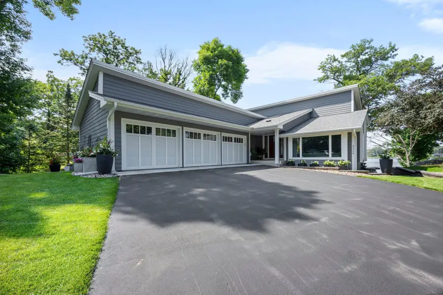 4324 Lake Point Court, Saint Paul, MN 55126 - #2
