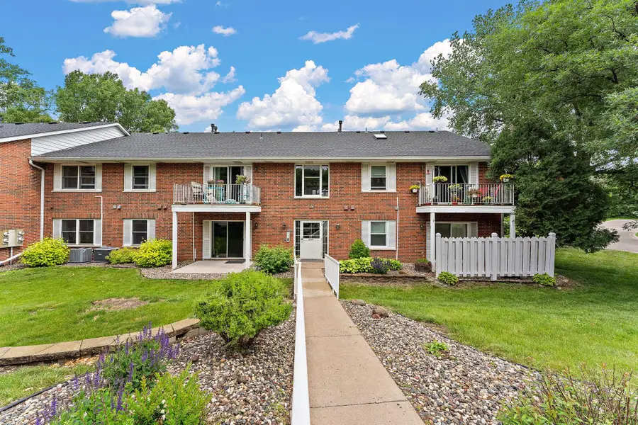 6333 Alderwood Circle #D, Woodbury, MN 55125 - Image #2