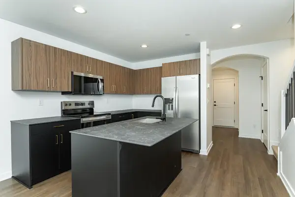 1129 Century Village Lane Ne, Rochester, MN 55906