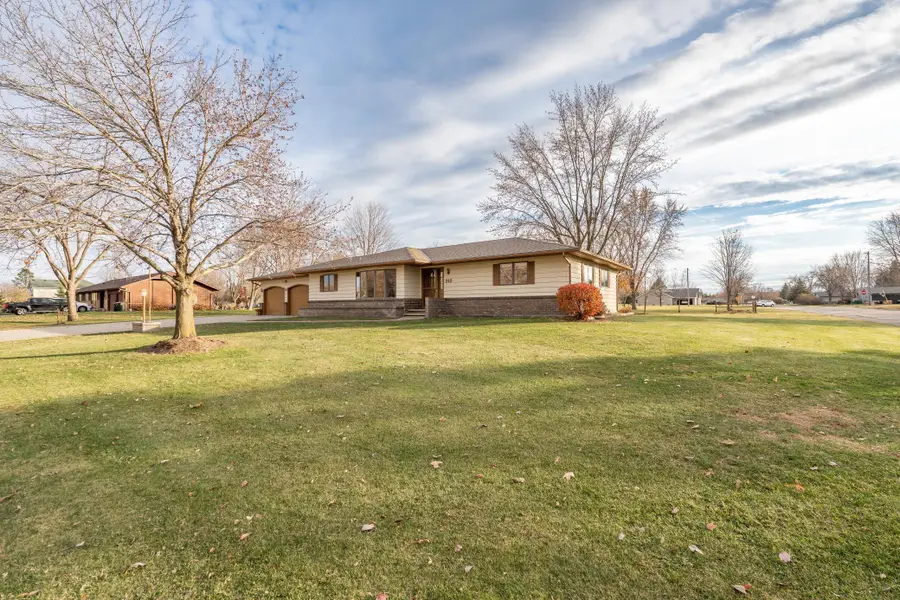 919 Church Street W, Belle Plaine, MN 56011 - Image #2