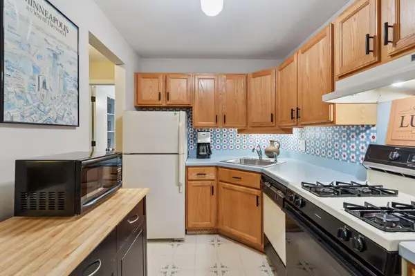 4860 Park Commons Drive #205, Saint Louis Park, MN 55416