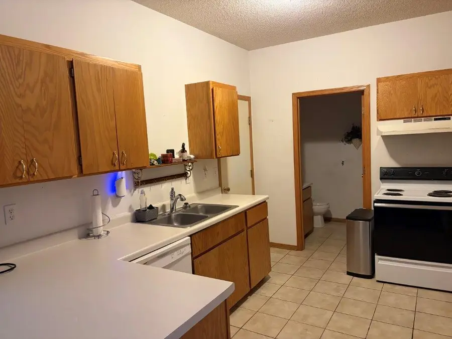 543 Roundhouse Street, Shakopee, MN 55379 - Image #2