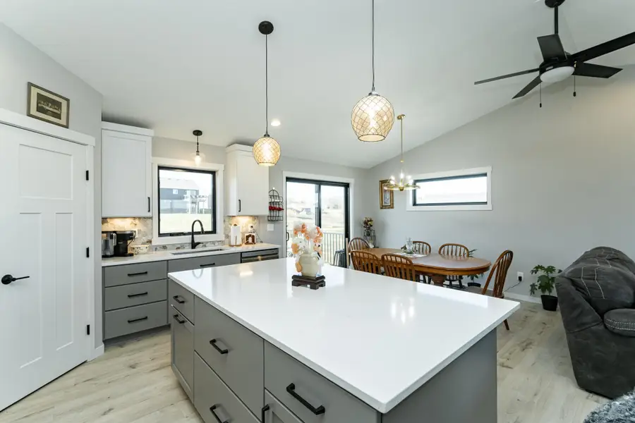 179 Stonelake Drive Se, Rochester, MN 55904 - Image #3