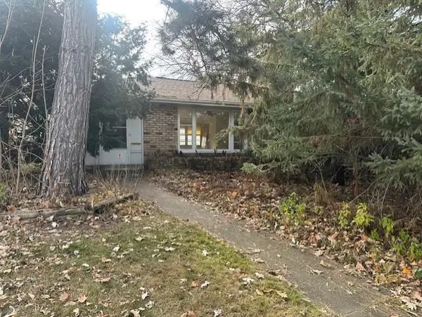 1606 Pinehurst Avenue, Saint Paul, MN 55116