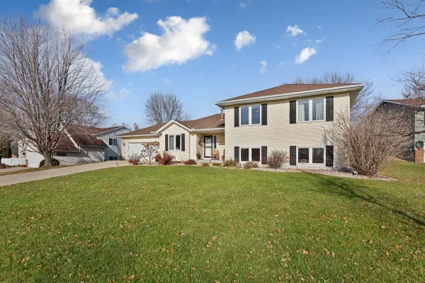 405 Thomas Drive, Eagle Lake, MN 56024