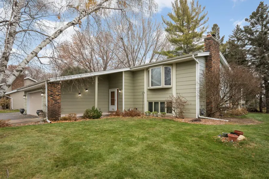 413 E 153rd Street, Burnsville, MN 55306 - Image #2