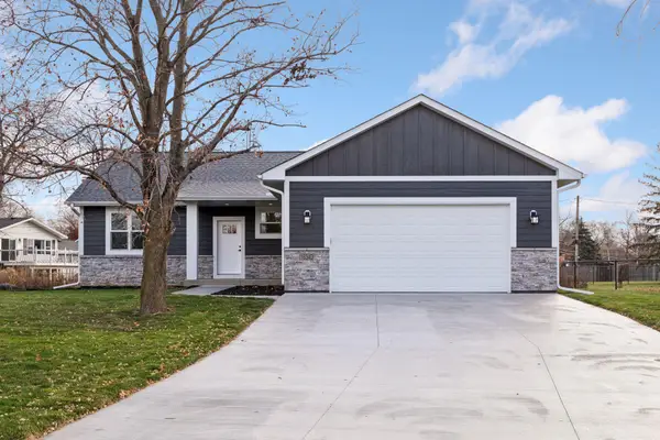 16340 Gladiola Avenue W, Lakeville, MN 55068