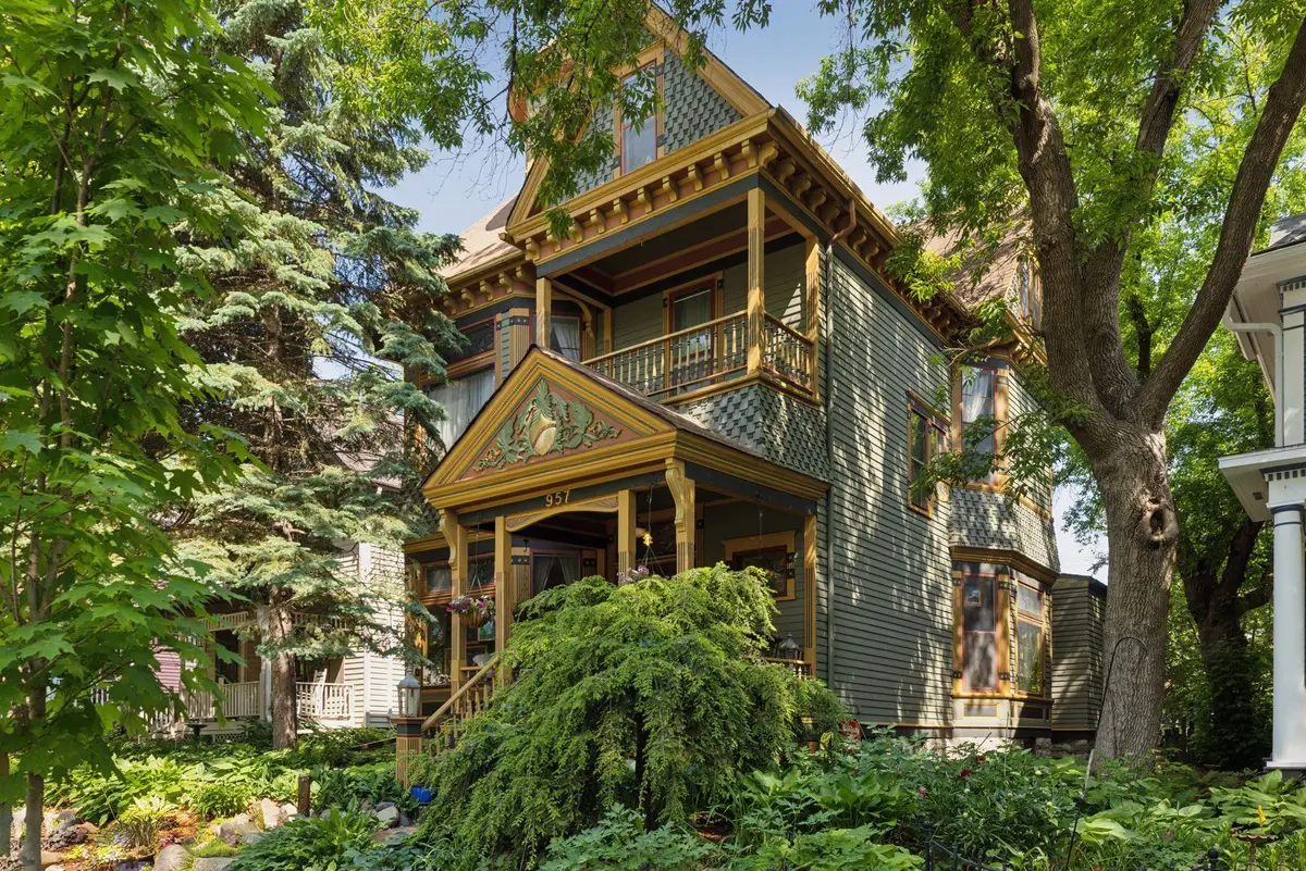 957 Ashland Avenue, Saint Paul, MN 55104 - Image #1