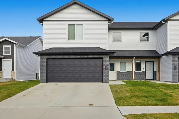 1481 69th Avenue S, Fargo, ND 58104
