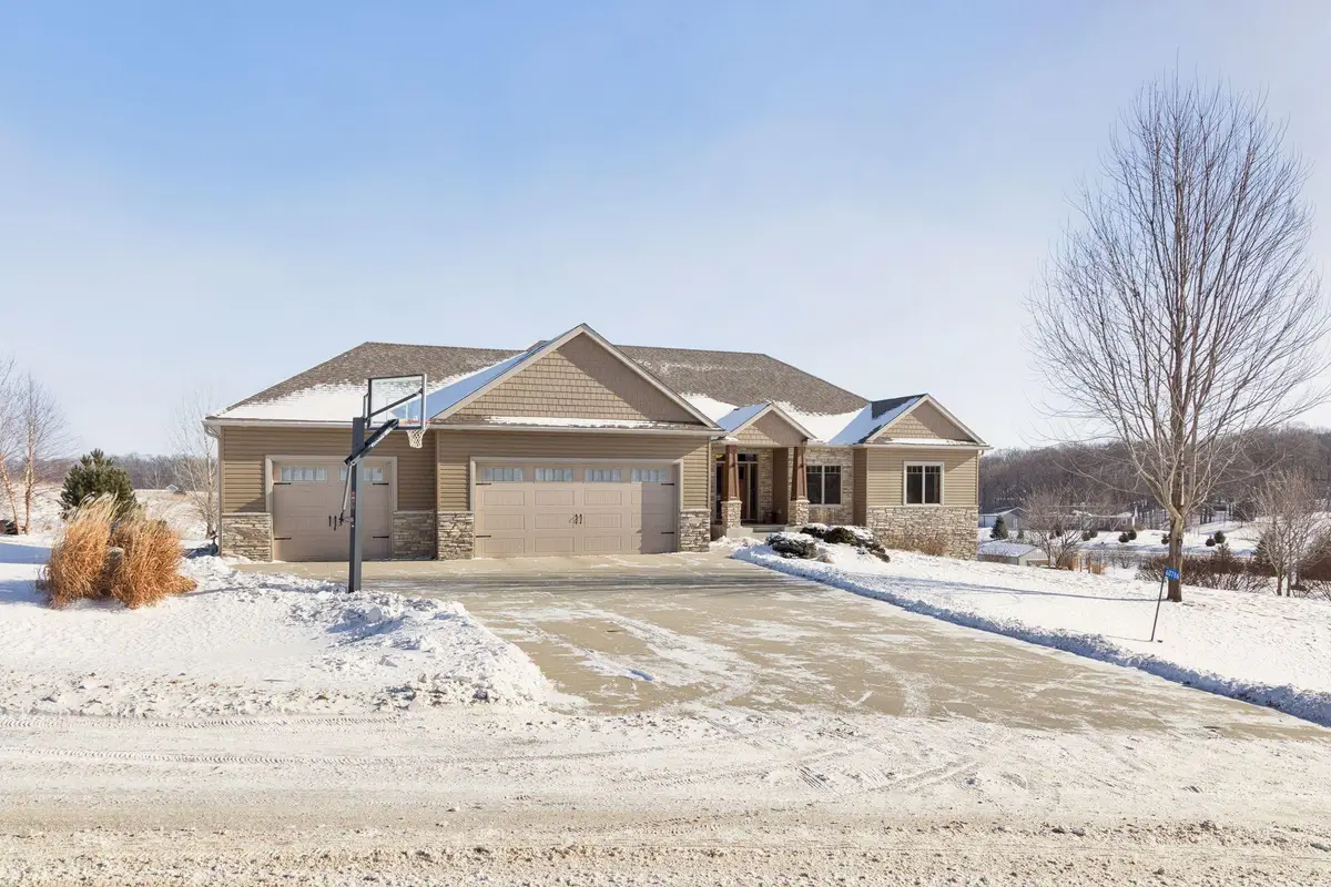 60786 254th Avenue, Mantorville, MN 55955 - Image #1
