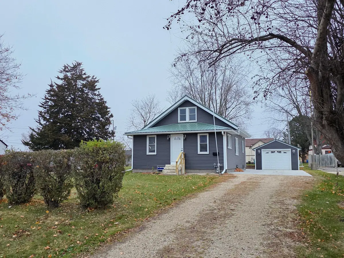 225 N Wabasha Street, Plainview, MN 55964 - Image #1