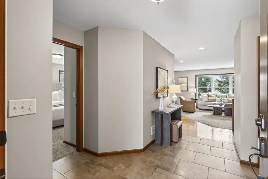 674 Jutland Avenue, Shakopee, MN 55379 - Image #3